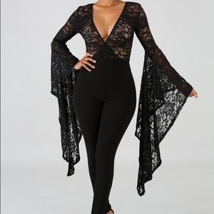 TRUMPET SEQUIN LACE JUMPSUIT